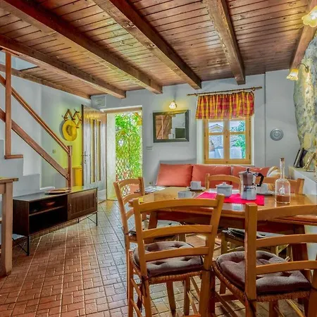 Stenen Huis Nera Met Zwembad * Poreč